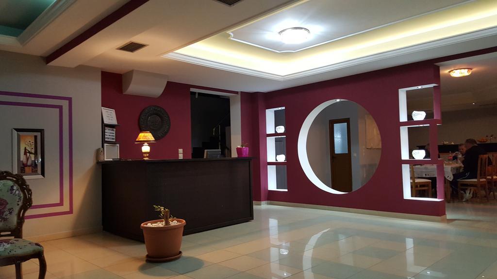 Perla Hotel Saranda Extérieur photo