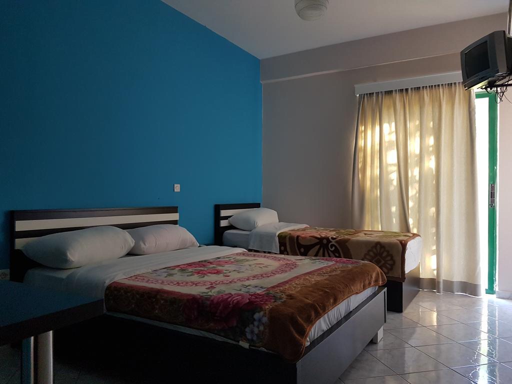 Perla Hotel Saranda Extérieur photo