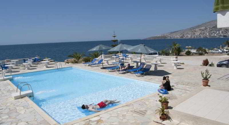 Perla Hotel Saranda Extérieur photo