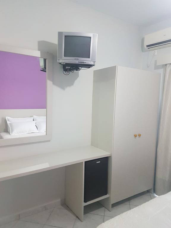 Perla Hotel Saranda Extérieur photo