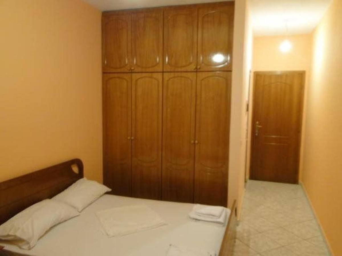 Perla Hotel Saranda Extérieur photo